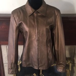 🦊 Monterra gold leather jacket. Gold rivets.
